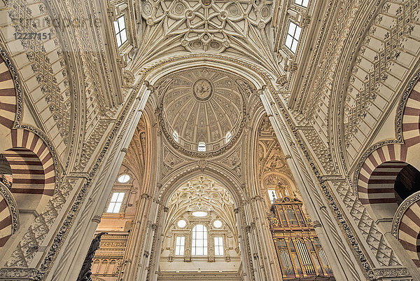 Spanien  Andalusien  Cordoba  Innenraum der Großen Moschee von Córdoba