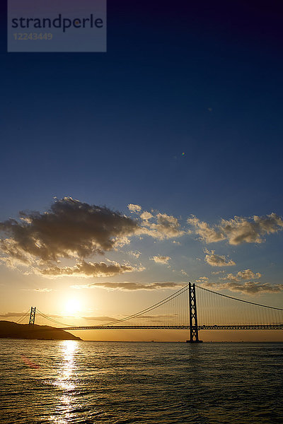 Akashi Kaikyo-Brücke  Kobe  Japan