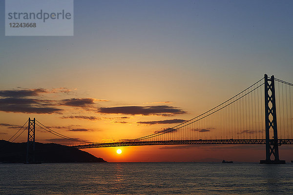 Akashi Kaikyo-Brücke  Kobe  Japan