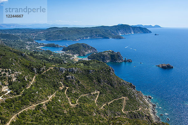 Schöne Küste  Paleokastritsa  Korfu  Ionische Inseln  Griechische Inseln  Griechenland  Europa