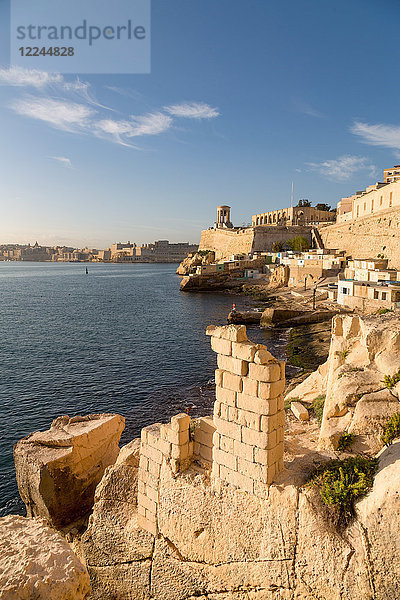Fischerhütten am Grand Harbour in Valletta  Malta  Mittelmeer  Europa