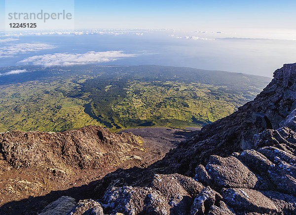 Rand des Pico Alto auf dem Gipfel des Pico  Insel Pico  Azoren  Portugal  Atlantik  Europa