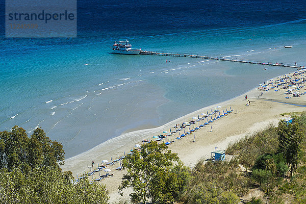 Blick über den Strand von Apraos  nördliches Korfu  Ionische Inseln  Griechische Inseln  Griechenland  Europa
