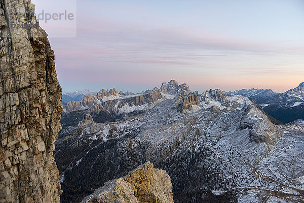 Pelmo bei Sonnenuntergang  Dolomiten  Venetien  Italien  Europa