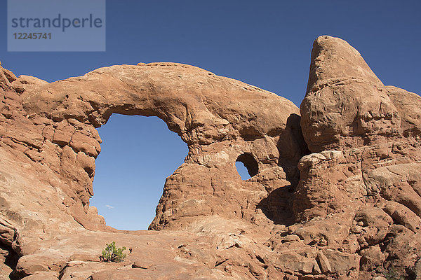 Turret Arch im Windows-Abschnitt des Arches National Park  Moab  Utah  Vereinigte Staaten von Amerika  Nordamerika