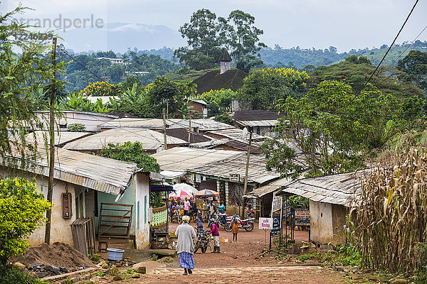 Blick über das Dorf Bafut  Kamerun  Afrika