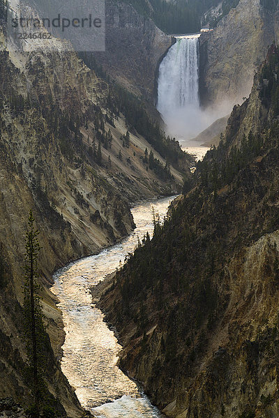 Yellowstone River und Wasserfälle  Yellowstone National Park  UNESCO Weltkulturerbe  Wyoming  Vereinigte Staaten von Amerika  Nordamerika