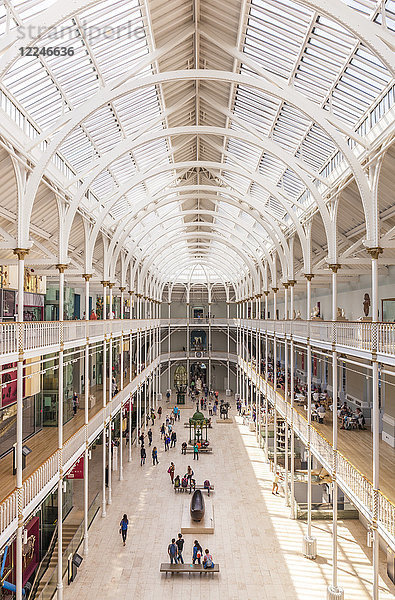 Die Grand Gallery des ehemaligen Royal Museum  National Museum of Scotland  Edinburgh  Midlothian  Schottland  Vereinigtes Königreich  Europa