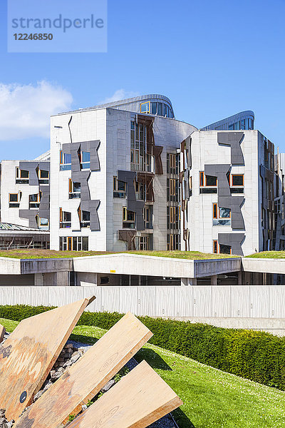 Außenansicht des schottischen Parlamentsgebäudes  moderne Architektur  Holyrood  Edinburgh  Midlothian  Schottland  Vereinigtes Königreich  Europa