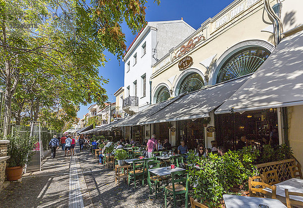 Restaurants entlang der Adrianou am späten Nachmittag  Stadtteil Monastiraki  Athen  Griechenland  Europa