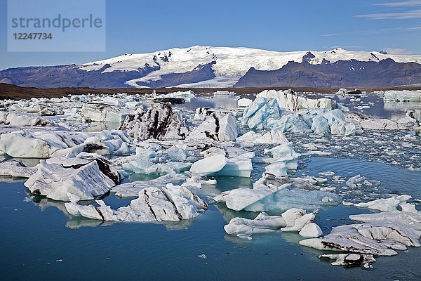 Gletscherlagune  Jökulsárlón  Vatnajökull-Nationalpark  Hornarfjoerdur  Ostisland  Island  Europa