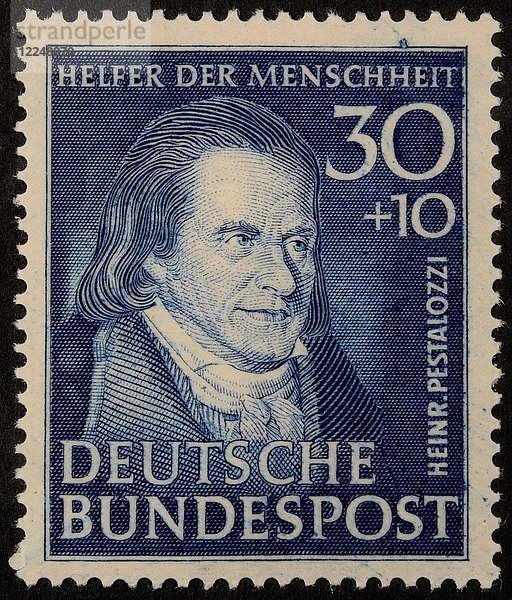 Heinrich Pestalozzi  Schweizer Pädagoge und Bildungsreformer  Porträt auf einer deutschen Briefmarke 1951