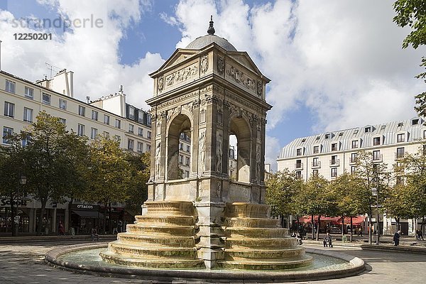 Fontaine des Innocents  Square des Innocents  Paris  Frankreich  Europa