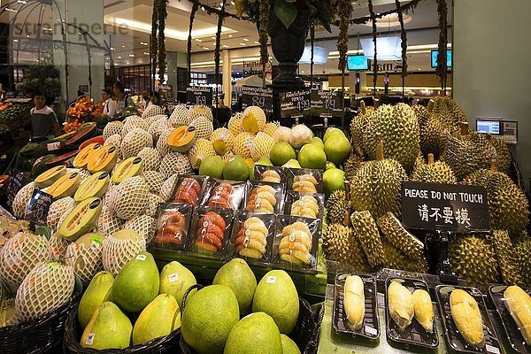 Durian und Mango  Früchte an einem Marktstand auf dem Gourmet-Markt  Siam Paragon Shopping Centre  Pathum Wan District  Bangkok  Thailand  Asien