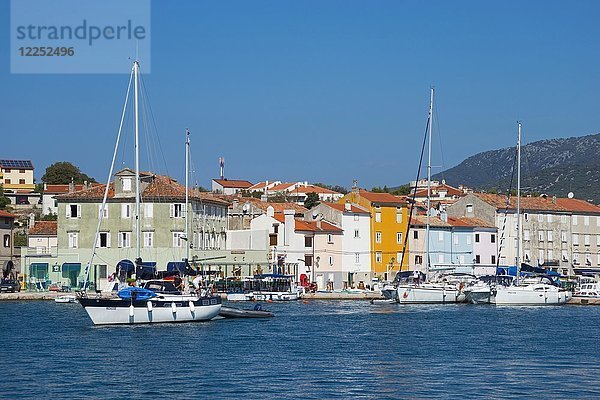 Hafen  Stadt Cres  Insel Cres  Kvarner-Golf  Kroatien  Europa