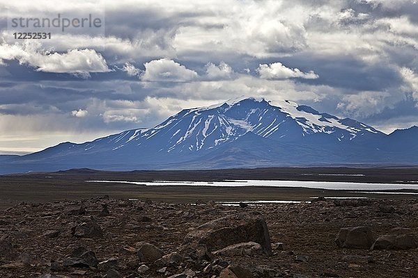 Der Berg Snæfell im Hochland  Ostisland  Island  Europa