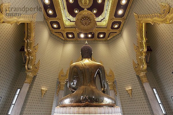 Weltweit größte Buddha-Statue aus massivem Gold  Rückansicht  Tempel des Goldenen Buddha  Wat Traimit  Samphanthawong  Bangkok  Thailand  Asien