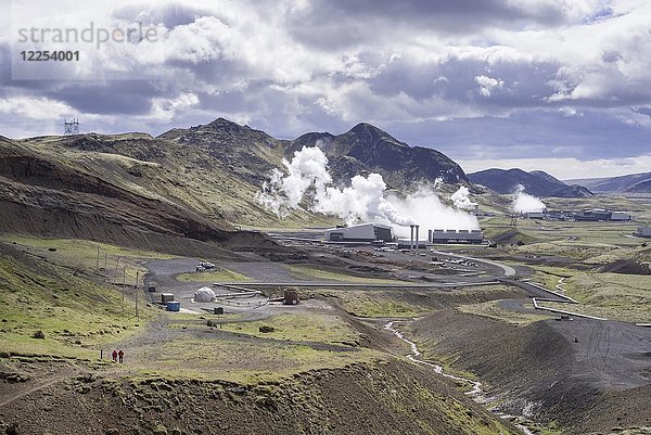 Blick auf das Kraftwerk Hellisheiði  Vulkansystem Hengill  Suðurland  Island  Europa