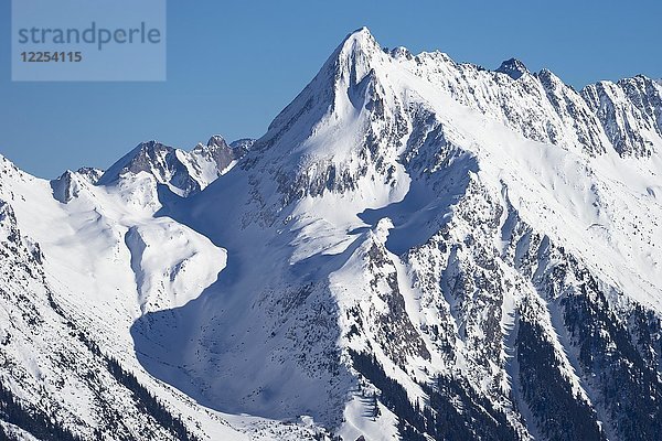 Berg Brandberger Kolm im Winter  Zillertaler Alpen  Mayrhofen  Zillertal  Tirol  Österreich  Europa