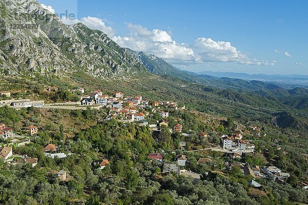 Blick von der Festung  Kruja  Albanien  Europa