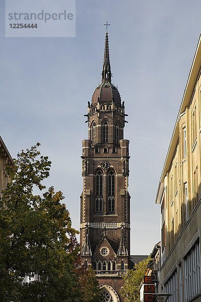 Kirche St. Dionysius  Krefeld  Niederrhein  Nordrhein-Westfalen  Deutschland  Europa