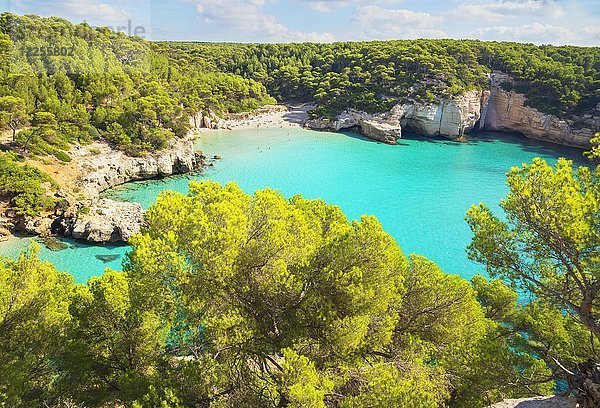 Cala Mitjana  Menorca  Balearische Inseln  Spanien  Europa