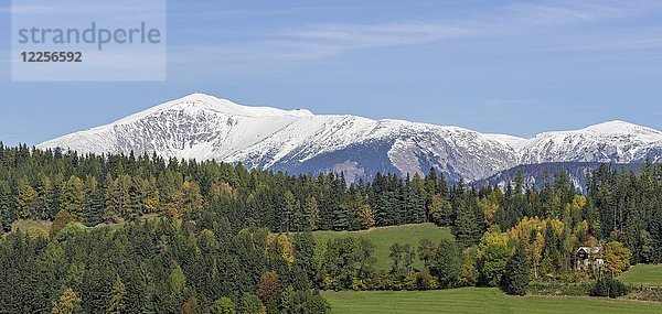 Schneeberg mit Wolfsbergkogel  Semmering  Niederösterreich  Österreich  Europa