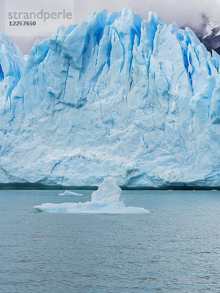 Gletscherzunge  Perito-Moreno-Gletscher  EL Calafate  Provinz Santa Cruz  Patagonien  Argentinien  Südamerika
