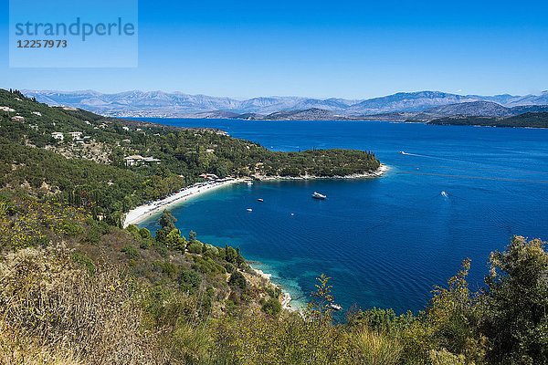 Blick auf den Strand von Kerasia  Korfu  Ionische Inseln  Griechenland  Europa
