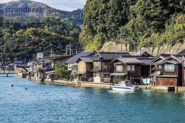 Fischerdorf am Meer  Stadt Ine  Präfektur Kyoto  Japan  Asien