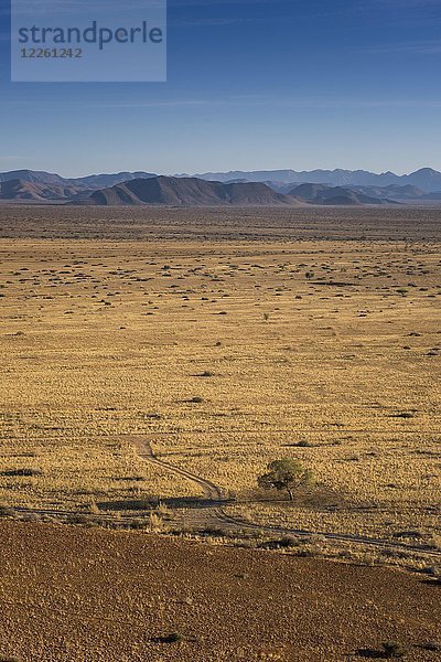 Trockenlandschaft der Naukluftberge  Namib-Naukluft-Park  Hardap-Distrikt  Namibia  Afrika