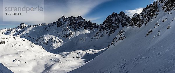 Lechtaler Alpen im Winter  Lechtal  Tirol  Österreich  Europa