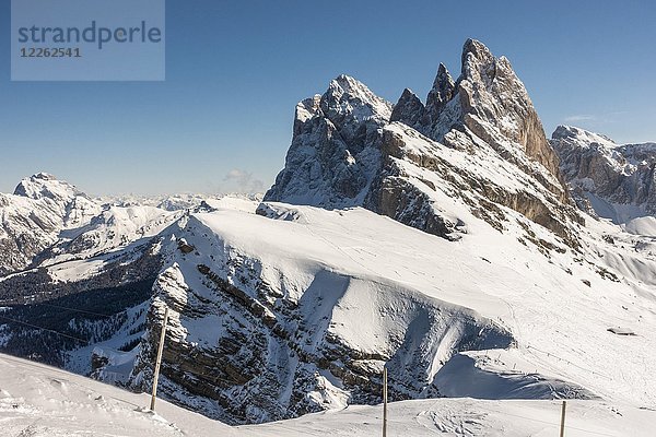 Geislergruppe im Winter  Puez-Geisler-Gruppe  St. Christina im Grödnertal  Dolomiten  Südtirol  Südtirol  Italien  Europa