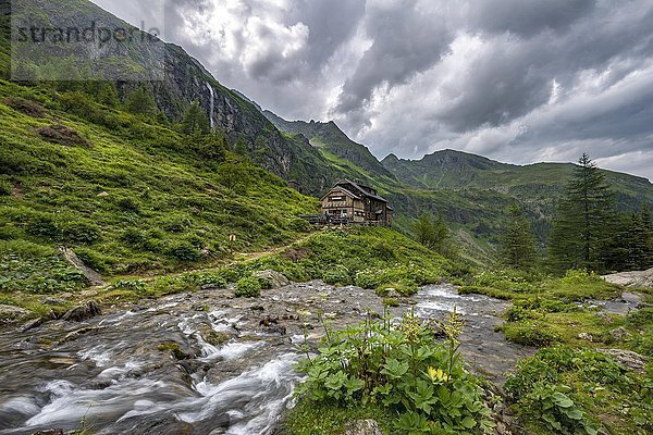 Gollinghütte bei Steinriesenbach  bewölkter Himmel  Schladminger Höhenweg  Schladminger Tauern  Schladming  Steiermark  Österreich  Europa