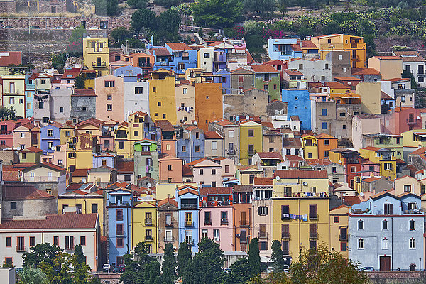 Italien  Sardinien  Bosa  Altstadt  bunte Häuser