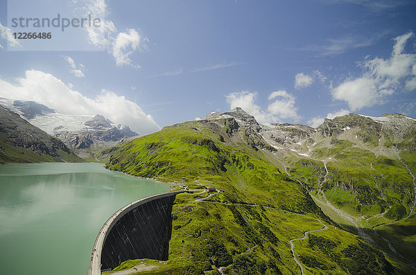 Österreich  Kaprun  Talsperre Mooserboden mit Staumauer Drossensperre