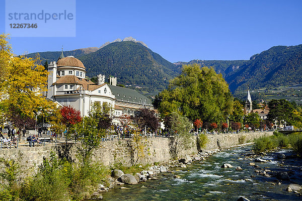 Italien  Südtirol  Meran  Kurhaus und Passer