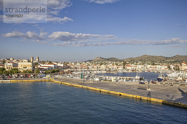 Griechenland  Aegina  Blick zum Hafen