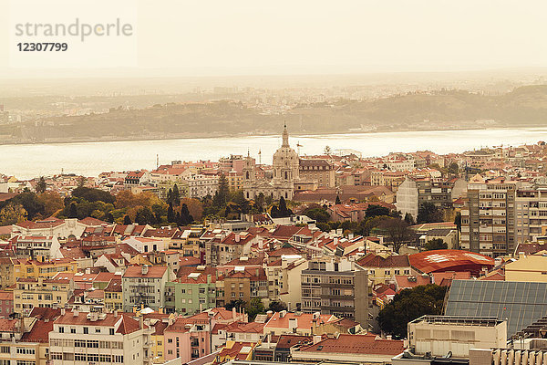 Portugal  Lissabon  Blick auf die Stadt von oben