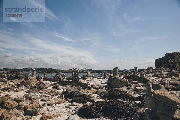 Frankreich  Bretagne  Guisseny  Felsen an der Küste