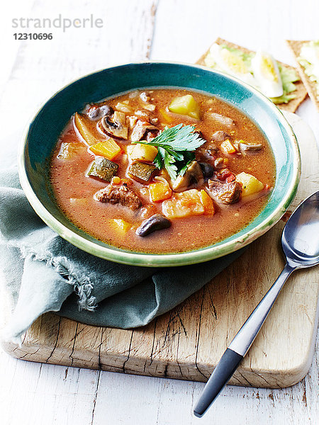 Frühlingslamm  Gemüsesuppe