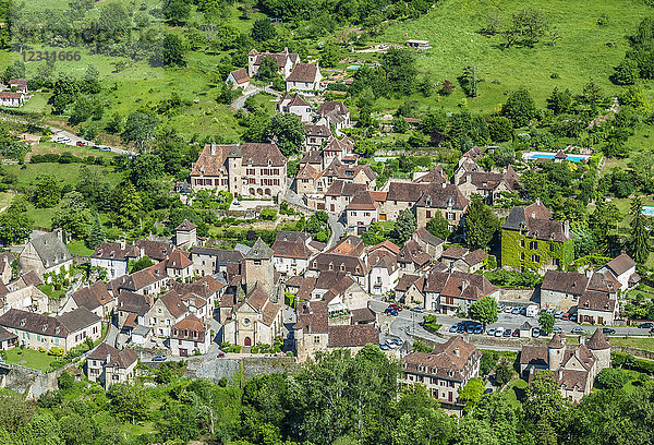 Frankreich  Lot  Quercy  Dordogne-Tal  Dorf Autoire