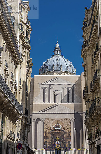 Frankreich  Paris 5. Bezirk  Kirche Val de Grace wird renoviert