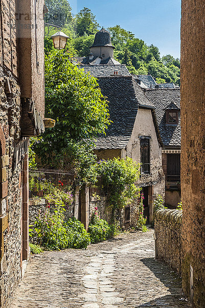 Frankreich  Aveyron  Conques (als schönstes Dorf Frankreichs bezeichnet)