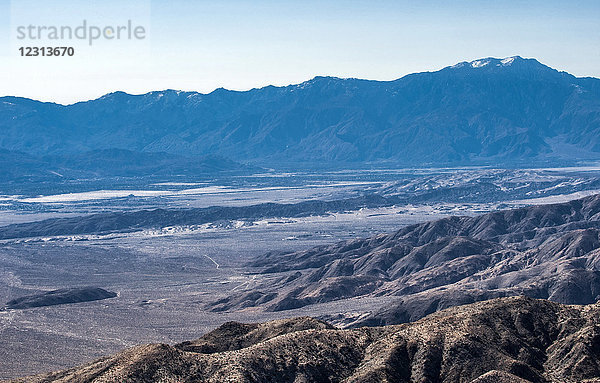 USA  Kalifornien  Joshua Tree National Park  San-Andreas-Verwerfung von Keys View aus