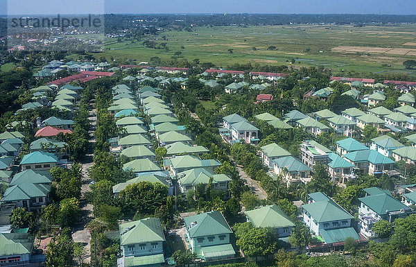 Myanmar  Yagon  Luftaufnahme einer luxuriösen Wohnsiedlung
