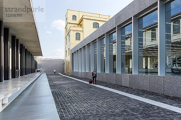 ITALIEN  LOMBARDEI  MAILAND  MUSEUM FONDAZIONE PRADA  ENTWORFEN VON REM KOOLHAAS