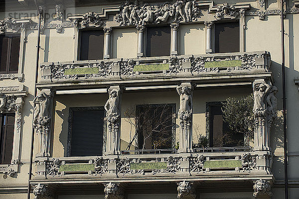 Europa  Italien  Lombardei  Monza. Art Nouveau (Jugendstil) Palast der Karyatiden des Architekten Romolo Canesi.