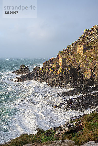 Die Crown Tin Mines in Botallack  UNESCO-Welterbe  Cornwall  England  Vereinigtes Königreich  Europa