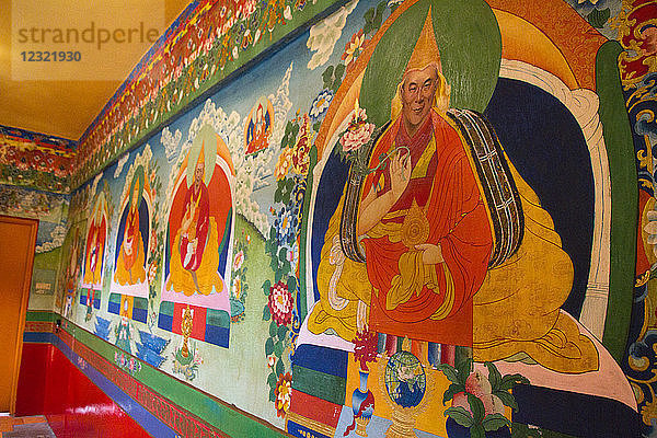Gemälde des Dalai Lama  Norbulingka Tibetan Institute of Tibetan Arts and Culture  Dharamsala  Himachal Pradesh  Indien  Asien